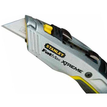 Ніж "FatMax PRO" з 2-ма висувними трапецевидними лезами, L= 180 мм, 0-10-789 STANLEY