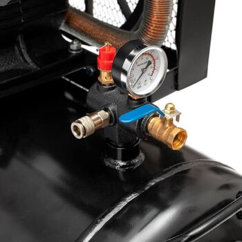 Компресор 200л, 7,5 кВт, 380 В, 10 aтм, 1050 л/хвил. 3 циліндри, PT-0040 INTERTOOL