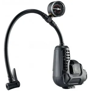 Насадка - компресор з манометром для накачування шин, тиск- 5.5 Bar, MTNF9-XJ BLACK DECKER